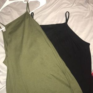 2 old navy flow cami’s one black one green